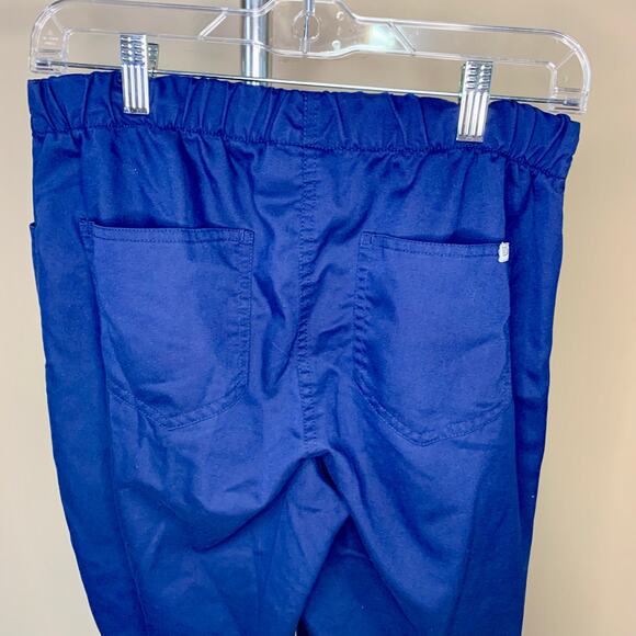 Blue Grey's Anatomy Scrubs - Picture 5 of 8